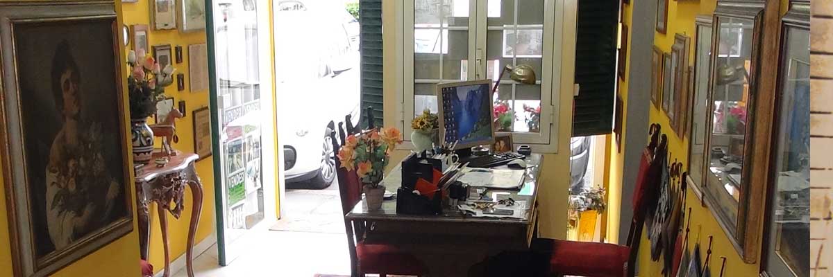 Siamo a Firenze in Via della Rondinella, 57/Rosso