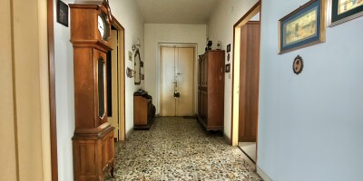 6 VANI COVERCIANO (VIA ZACCONI)