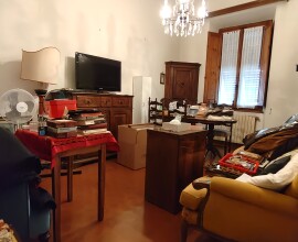 QUADRILOCALE VIA CARNESECCHI (CAMPO DI MARTE)